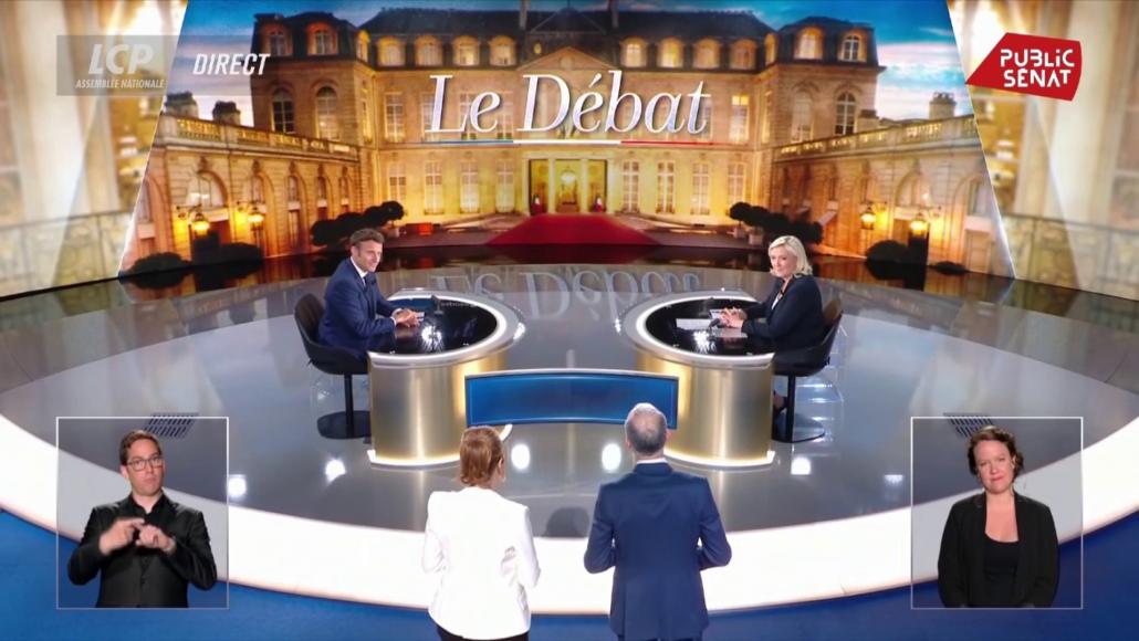 Le plateau du débat de l'entre deux tours