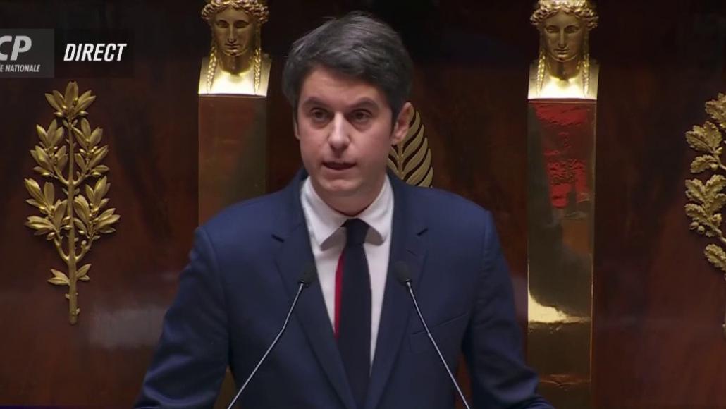 Gabriel Attal dans l'hémicycle