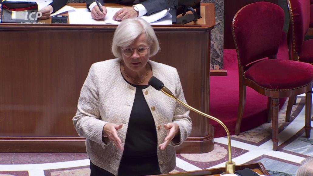 Catherine Vautrin dans l'hémicycle de l'Assemblée nationale le 31 mai 2024