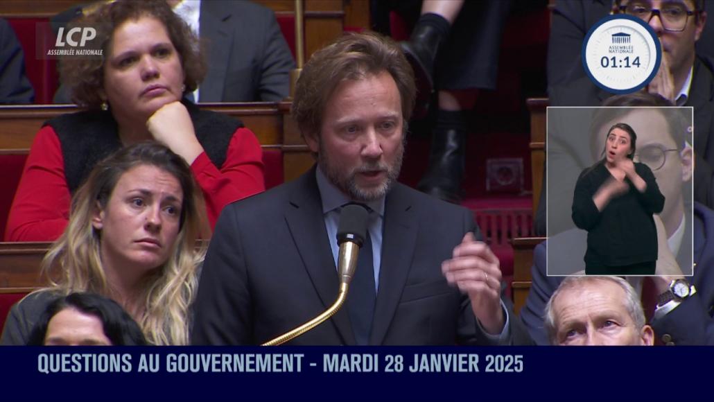 Boris Vallaud lors des QAG le 28 janvier.