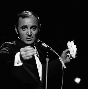 Rembob'INA-A bout portant : Charles Aznavour (1970)