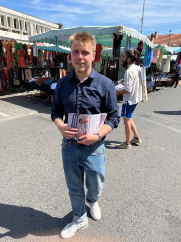 Louis Boyard au marché de Valenton, jeudi 16 juin 2022